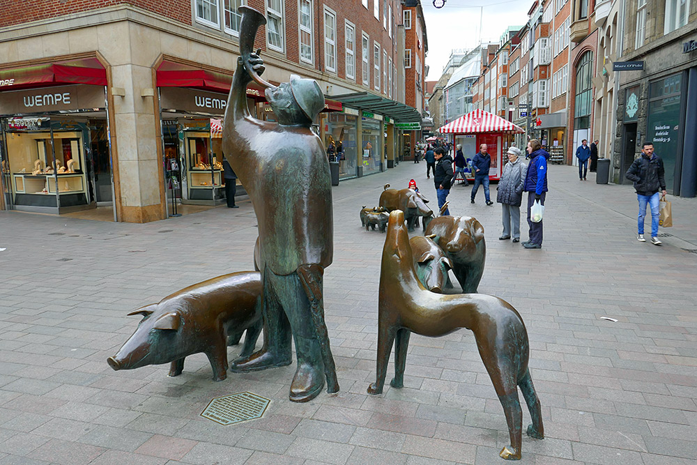 Picture of the statue at the Soegestrasse in Bremen